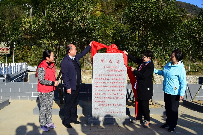 久久久精品国产亚洲成人满18免费网站