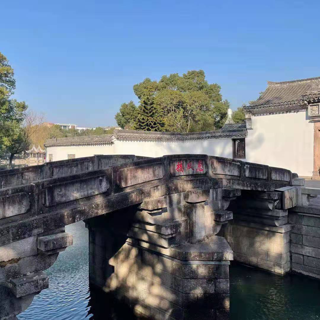 久久久精品国产亚洲成人满18免费网站