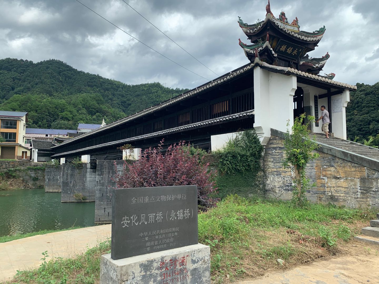 久久久精品国产亚洲成人满18免费网站