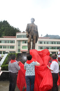 久久久精品国产亚洲成人满18免费网站