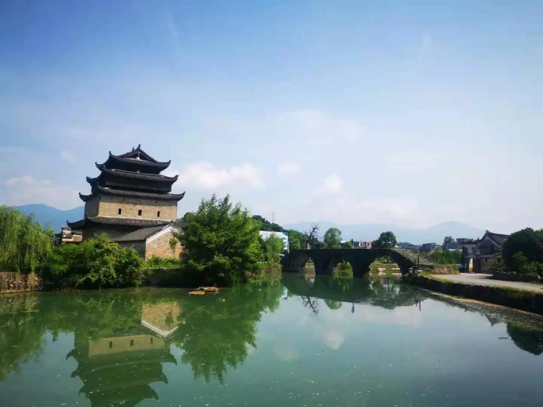 久久久精品国产亚洲成人满18免费网站