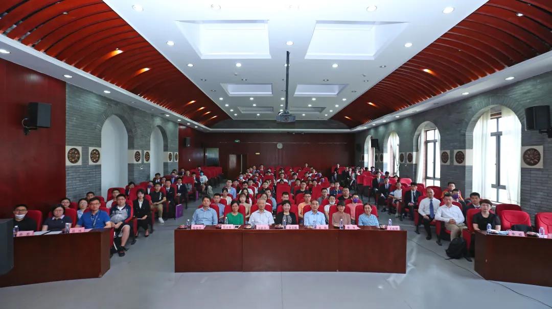 久久久精品国产亚洲成人满18免费网站