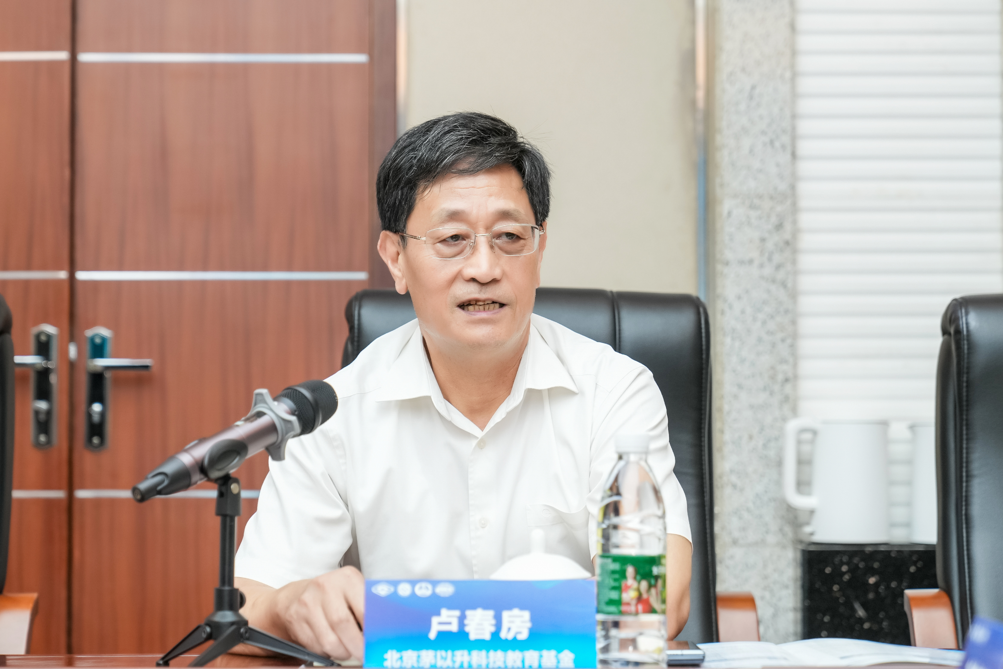 久久久精品国产亚洲成人满18免费网站