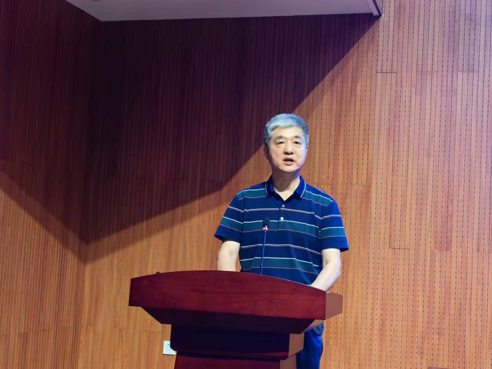 久久久精品国产亚洲成人满18免费网站