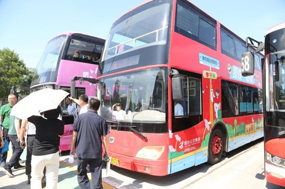 久久久精品国产亚洲成人满18免费网站