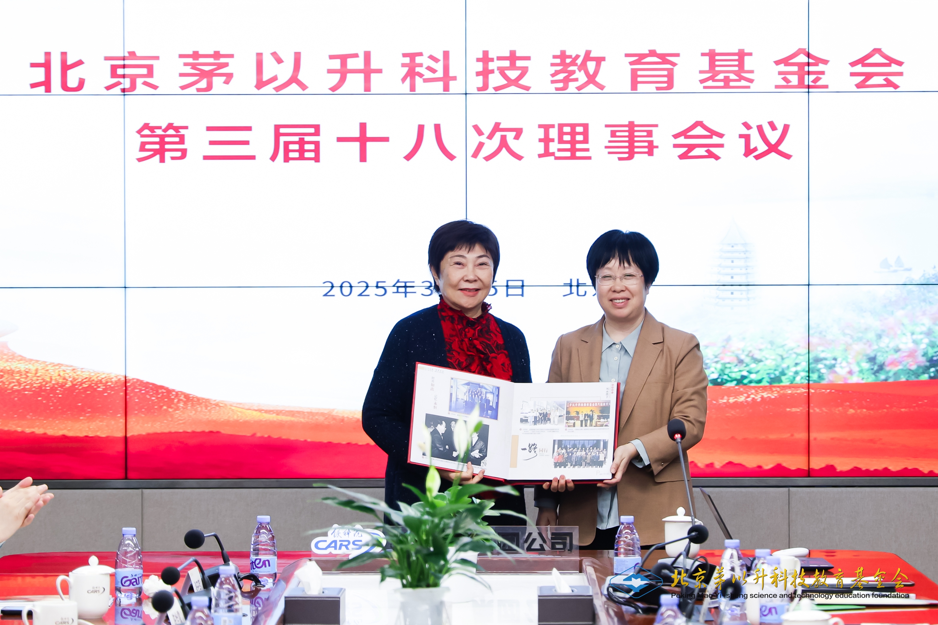 久久久精品国产亚洲成人满18免费网站