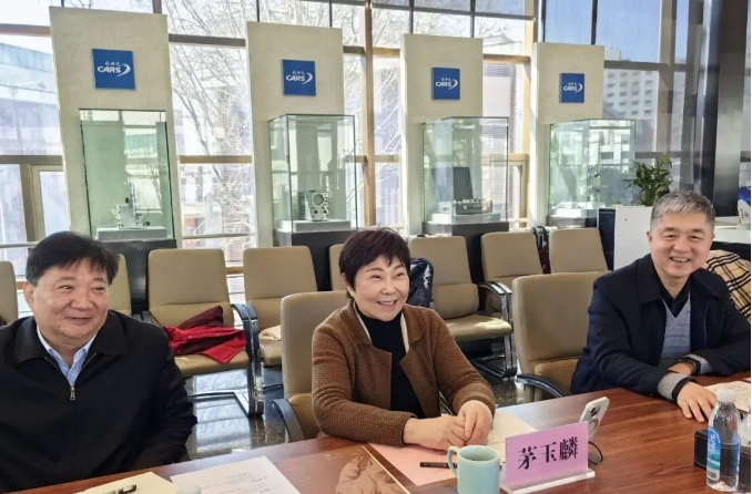 久久久精品国产亚洲成人满18免费网站