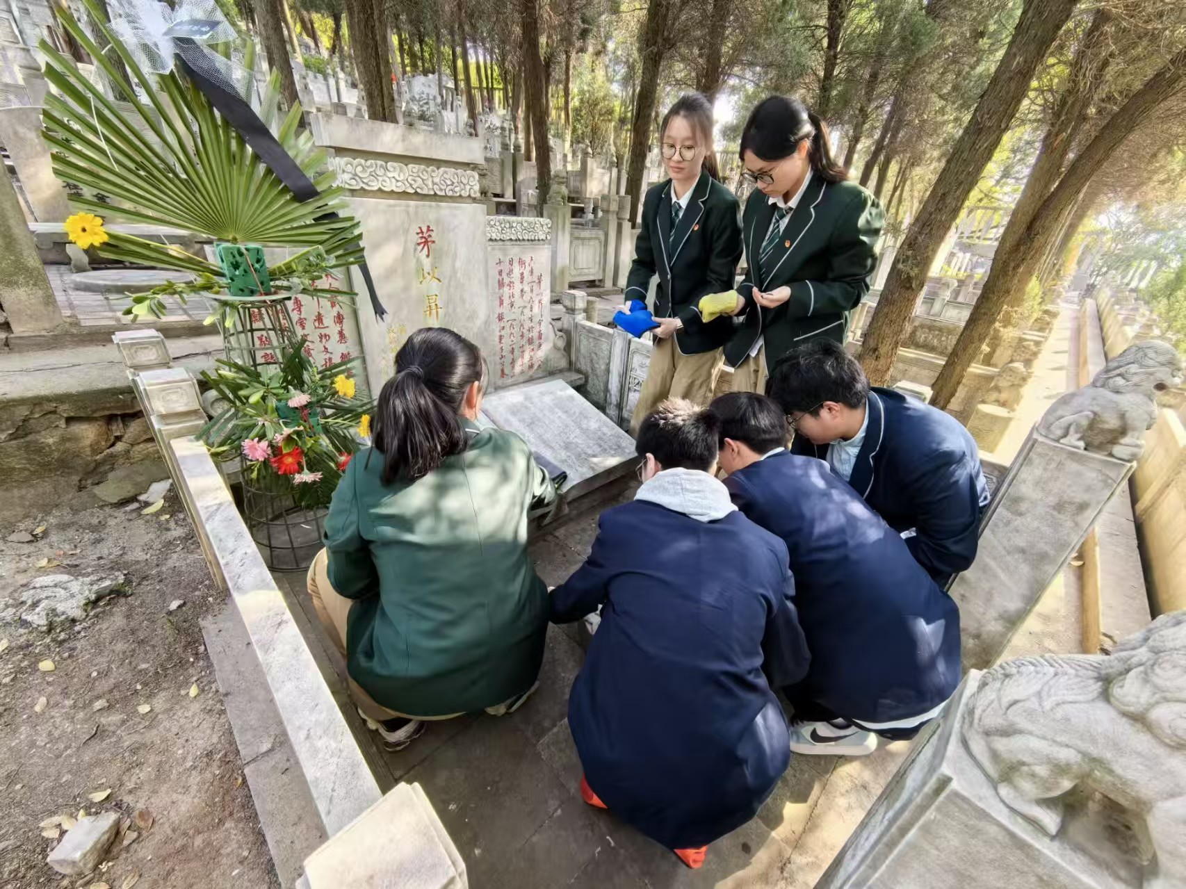 久久久精品国产亚洲成人满18免费网站