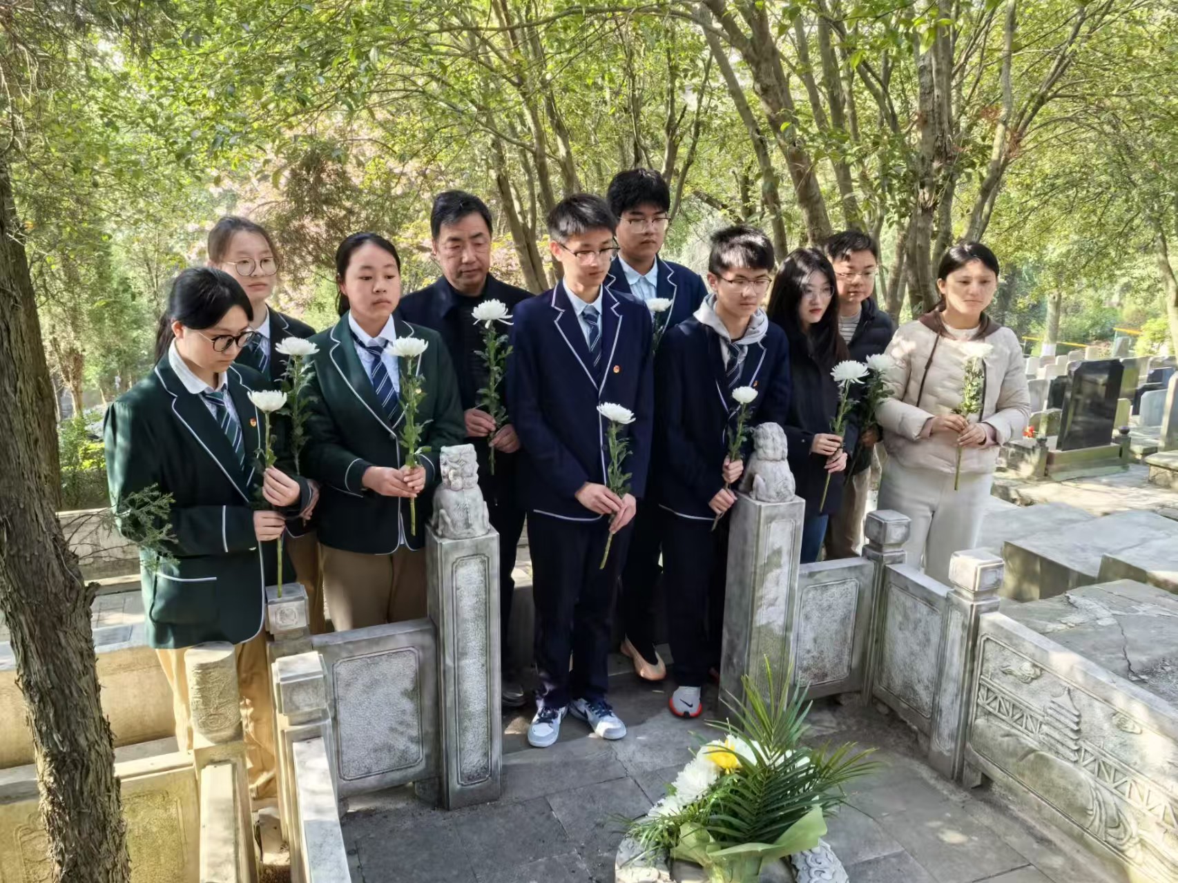 久久久精品国产亚洲成人满18免费网站