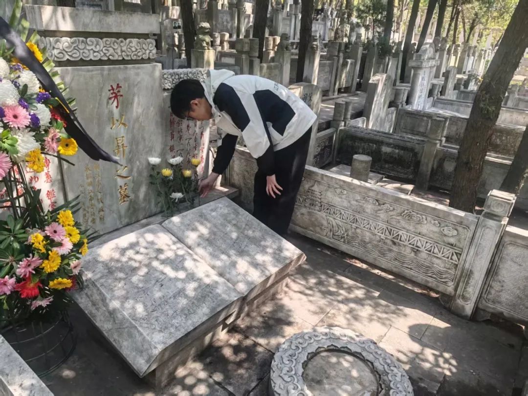 久久久精品国产亚洲成人满18免费网站