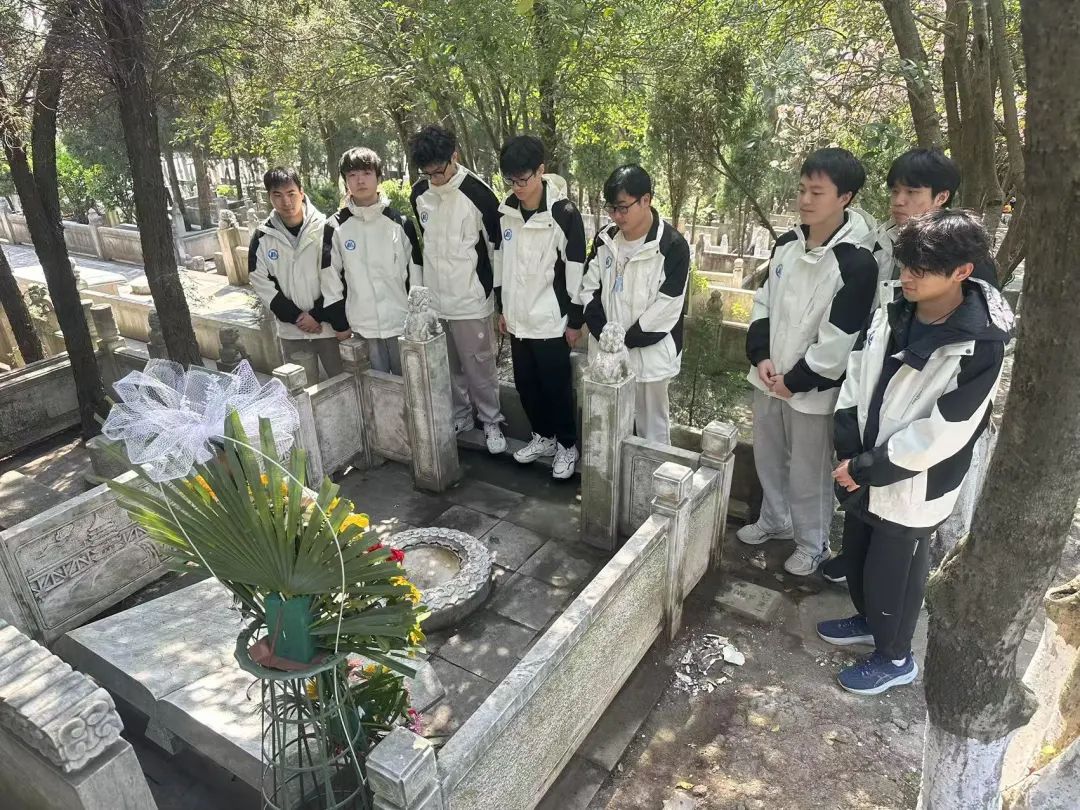 久久久精品国产亚洲成人满18免费网站