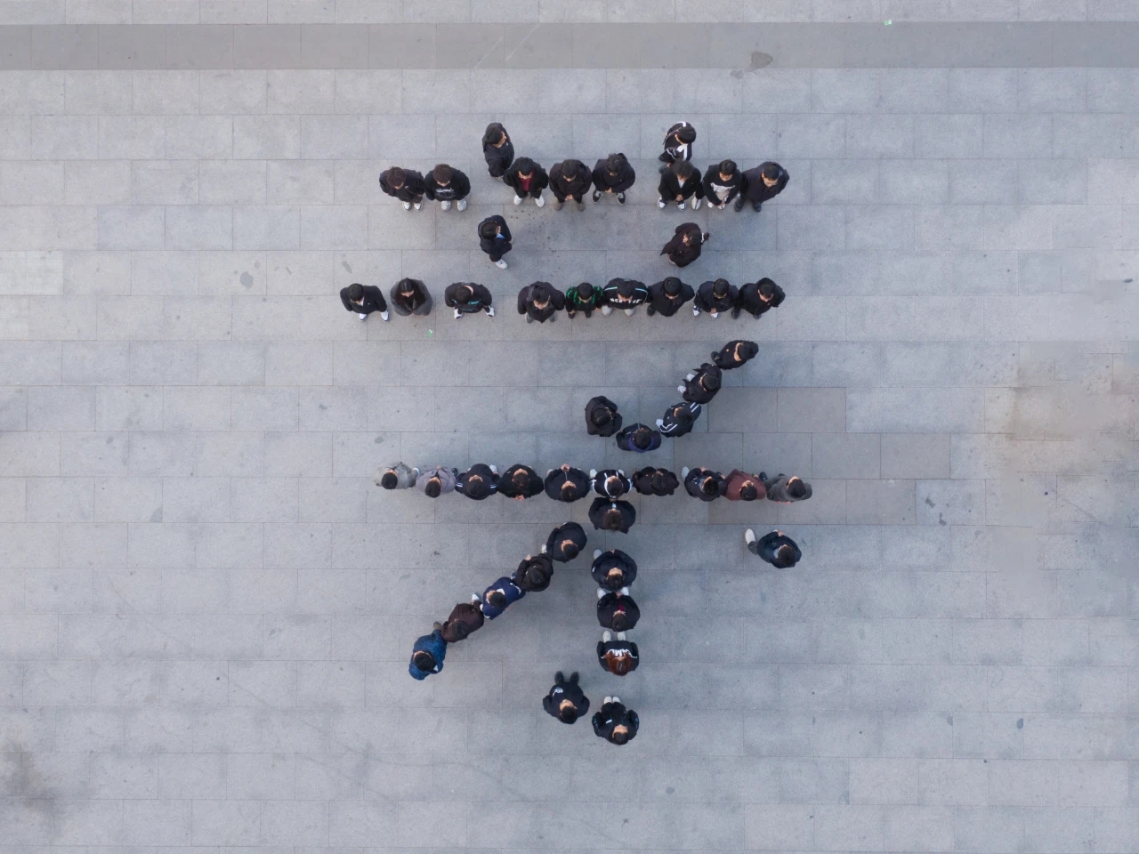 久久久精品国产亚洲成人满18免费网站