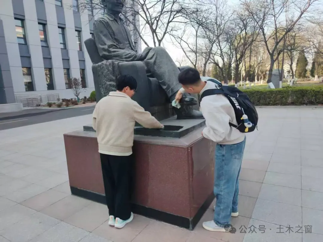 久久久精品国产亚洲成人满18免费网站