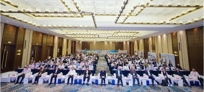 久久久精品国产亚洲成人满18免费网站