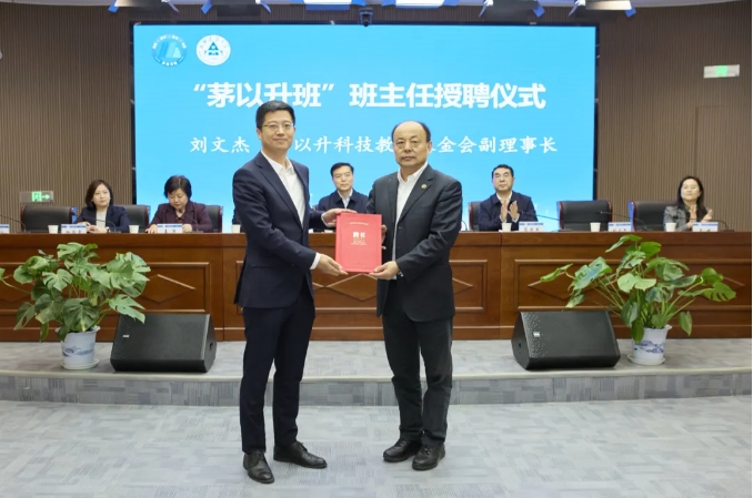 久久久精品国产亚洲成人满18免费网站