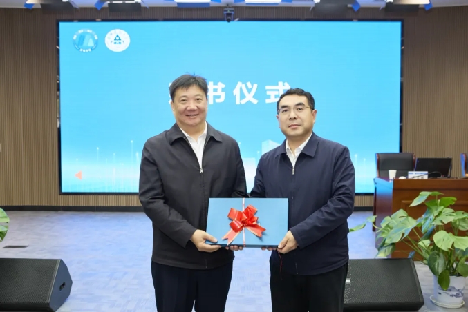 久久久精品国产亚洲成人满18免费网站