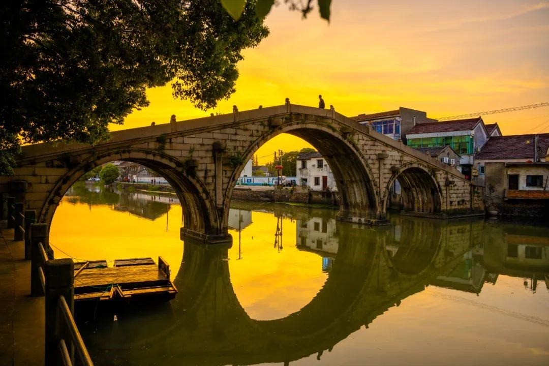 久久久精品国产亚洲成人满18免费网站