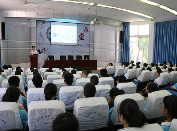 久久久精品国产亚洲成人满18免费网站