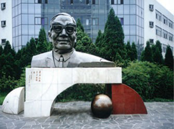 久久久精品国产亚洲成人满18免费网站