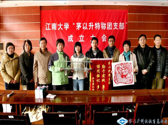 久久久精品国产亚洲成人满18免费网站