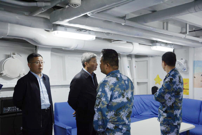 久久久精品国产亚洲成人满18免费网站