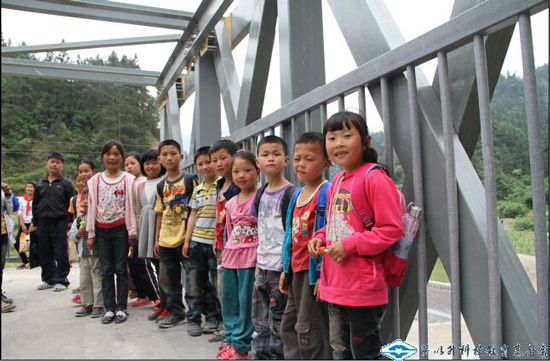 久久久精品国产亚洲成人满18免费网站