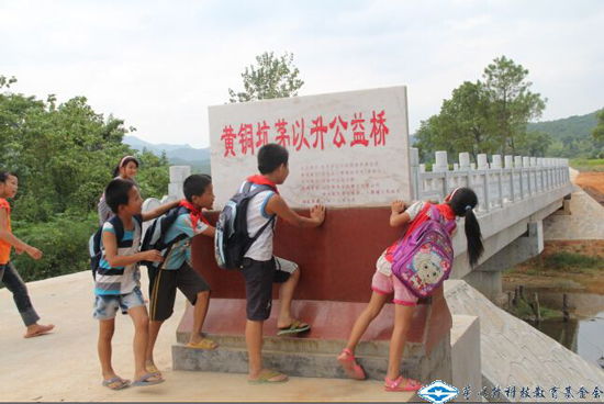 久久久精品国产亚洲成人满18免费网站