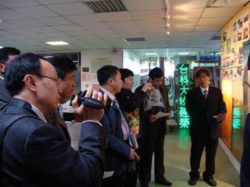 久久久精品国产亚洲成人满18免费网站