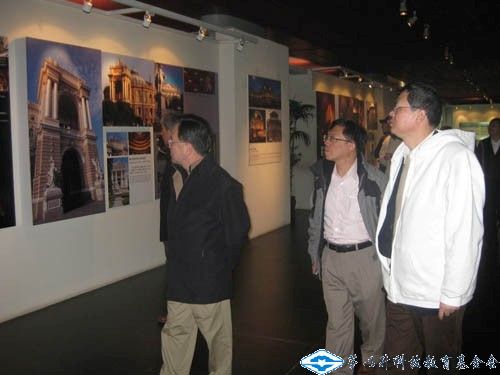 久久久精品国产亚洲成人满18免费网站