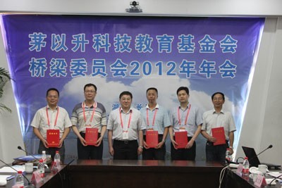 久久久精品国产亚洲成人满18免费网站