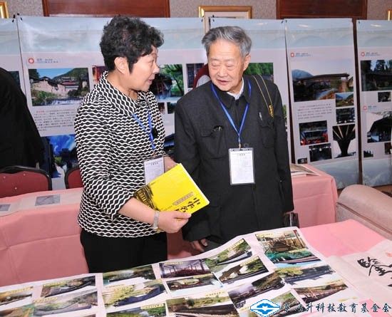 久久久精品国产亚洲成人满18免费网站