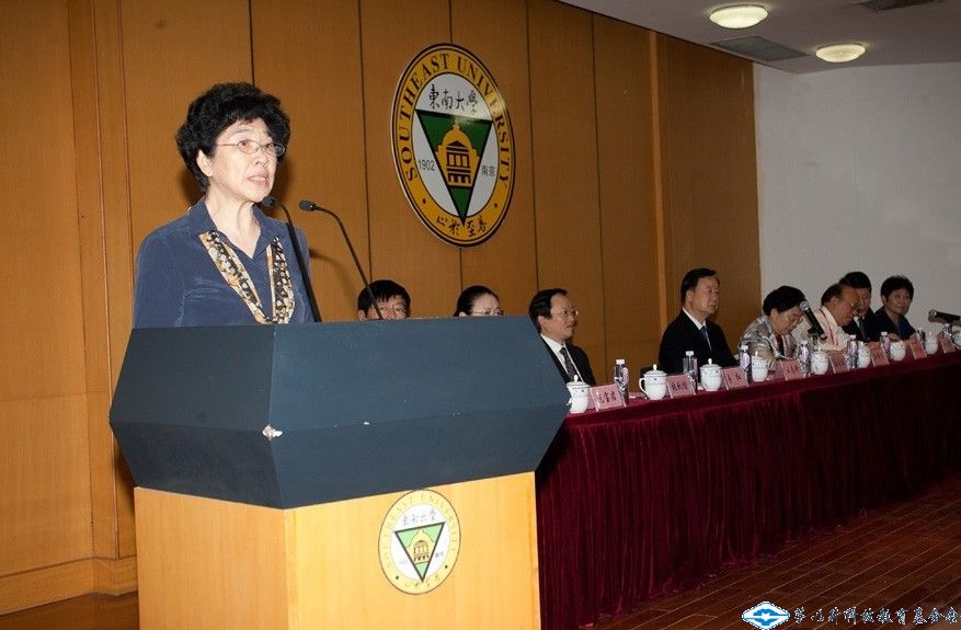 久久久精品国产亚洲成人满18免费网站