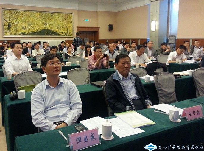 久久久精品国产亚洲成人满18免费网站