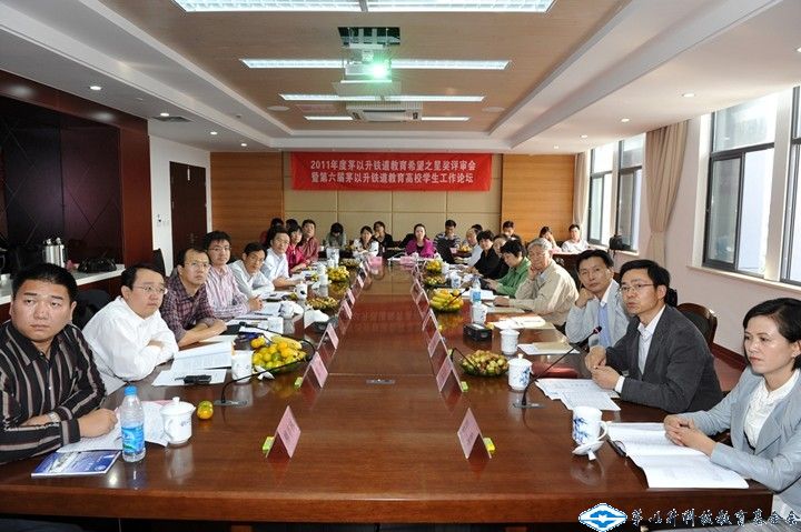 久久久精品国产亚洲成人满18免费网站