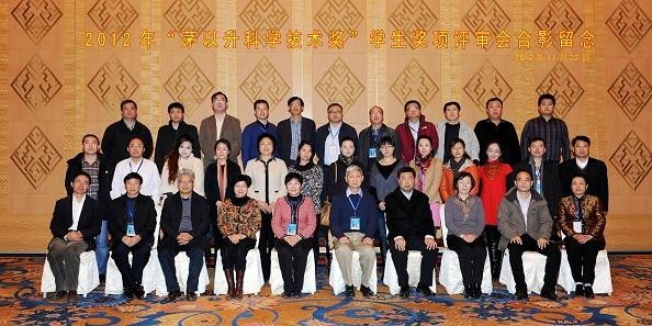 久久久精品国产亚洲成人满18免费网站