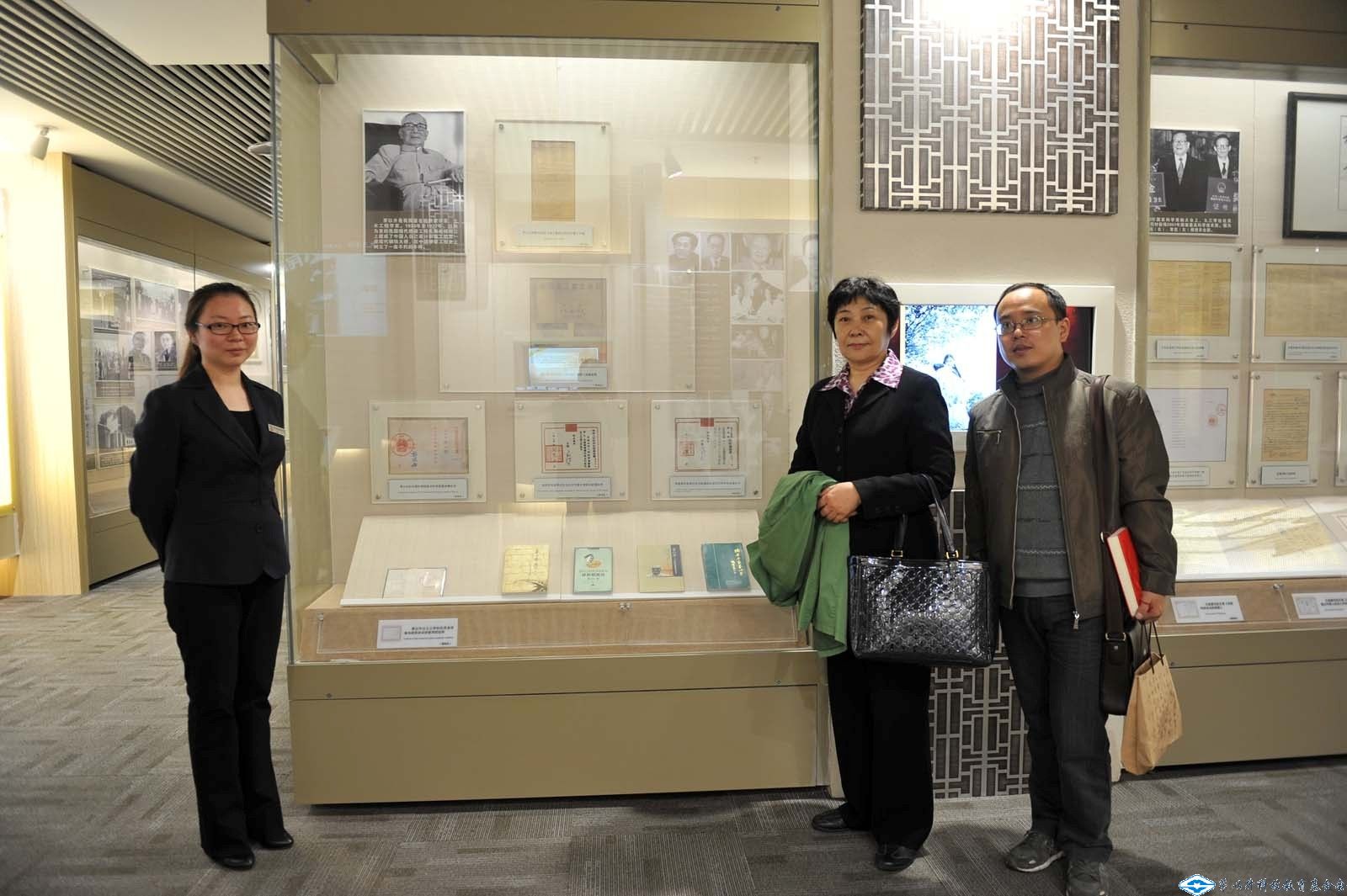 久久久精品国产亚洲成人满18免费网站