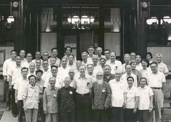 久久久精品国产亚洲成人满18免费网站