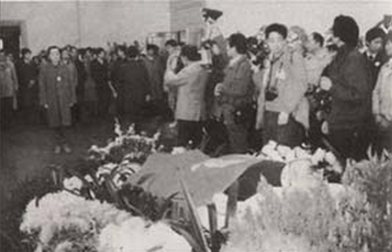 久久久精品国产亚洲成人满18免费网站