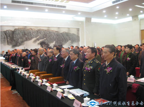 久久久精品国产亚洲成人满18免费网站