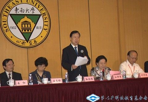 久久久精品国产亚洲成人满18免费网站