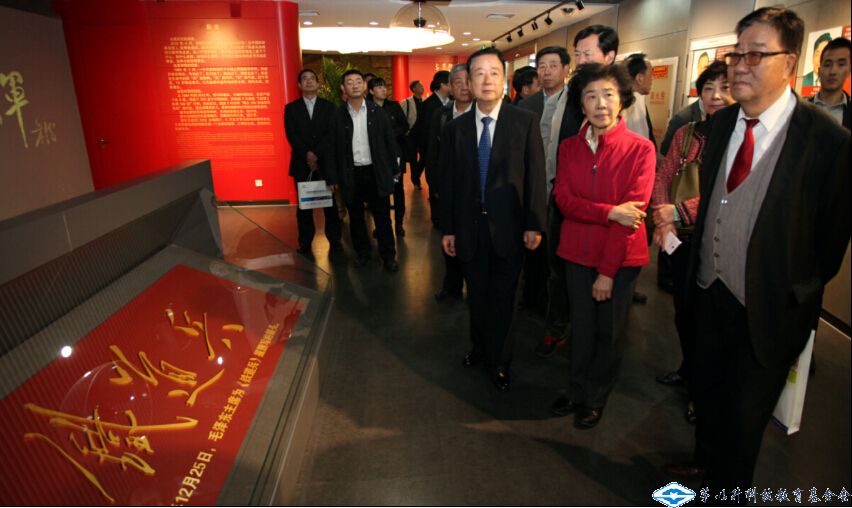 久久久精品国产亚洲成人满18免费网站