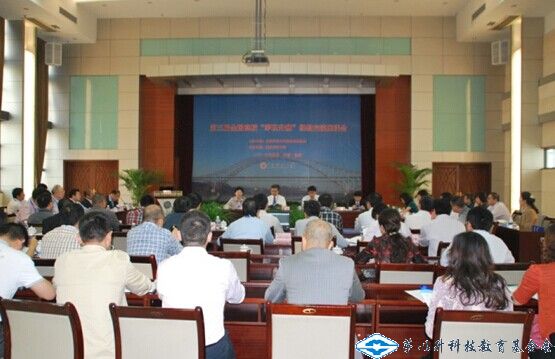 久久久精品国产亚洲成人满18免费网站