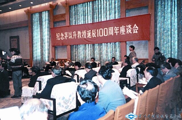 久久久精品国产亚洲成人满18免费网站