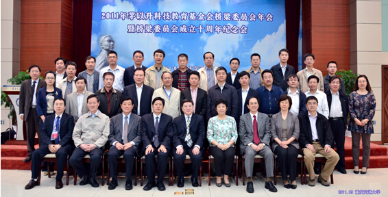 久久久精品国产亚洲成人满18免费网站