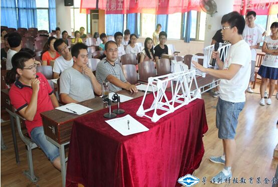 久久久精品国产亚洲成人满18免费网站