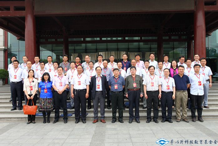 久久久精品国产亚洲成人满18免费网站