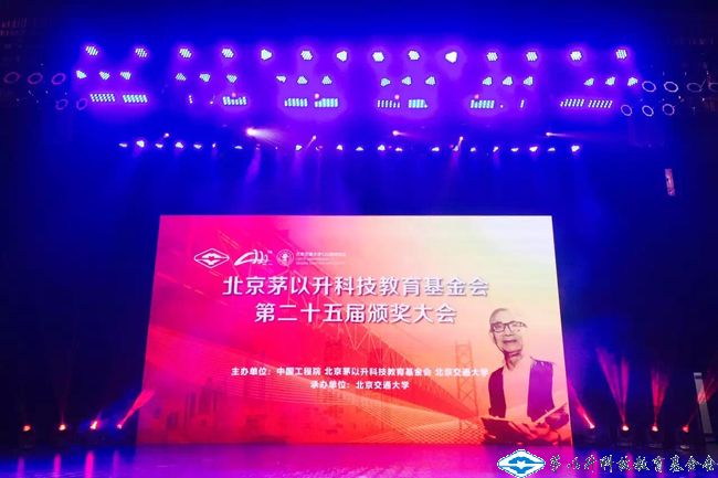 久久久精品国产亚洲成人满18免费网站