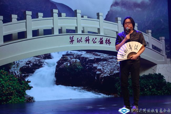 久久久精品国产亚洲成人满18免费网站