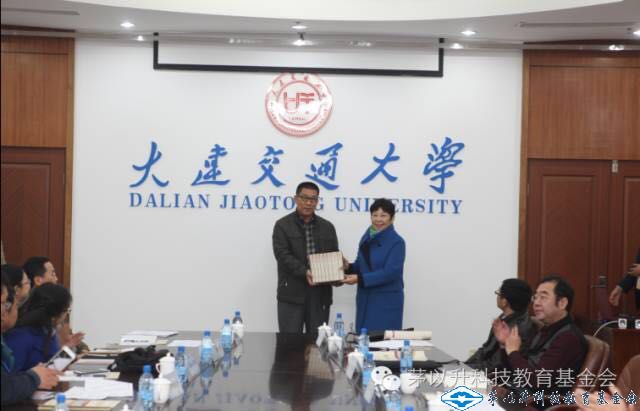 久久久精品国产亚洲成人满18免费网站