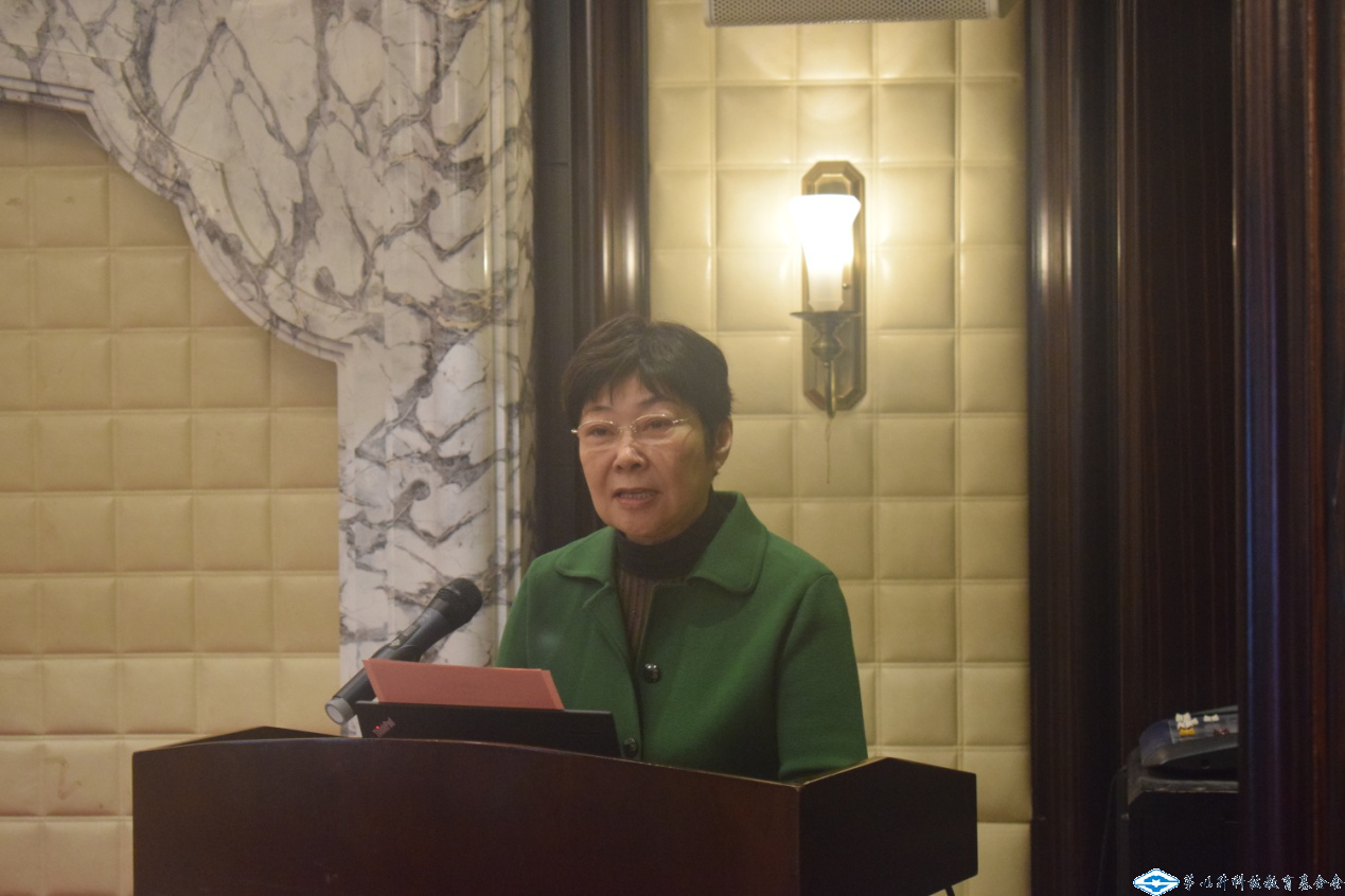 久久久精品国产亚洲成人满18免费网站